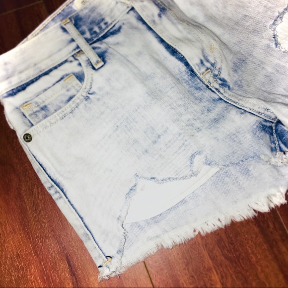 A&F High Rise Shorts - Picture 2 of 7